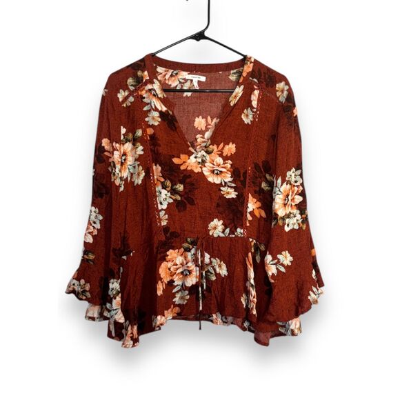 Maurices Women's Red Floral‎ Crochet Long Butterfly Sleeve V-neck Peasant Blouse - Picture 2 of 4